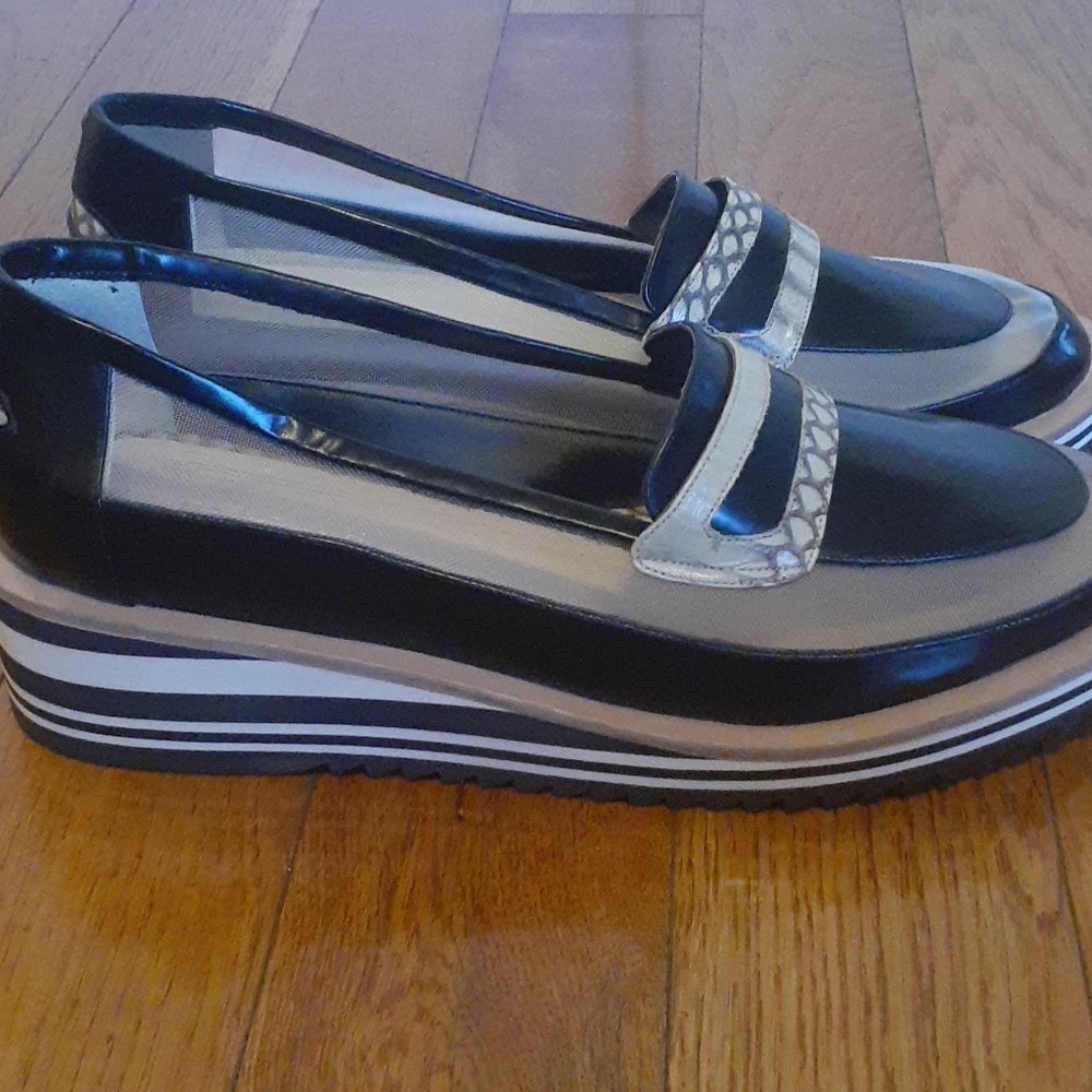 CLOSET clearance